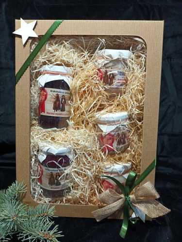 Dárkové balení od Krakonoše - masíčka, brusinky,povidla Dárkové balení od Krakonoše - masíčka, brusinky,